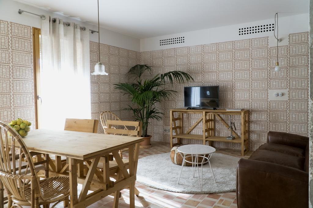 Moll Petit Apartments - Turismo De Interior Can Picafort  Exteriör bild